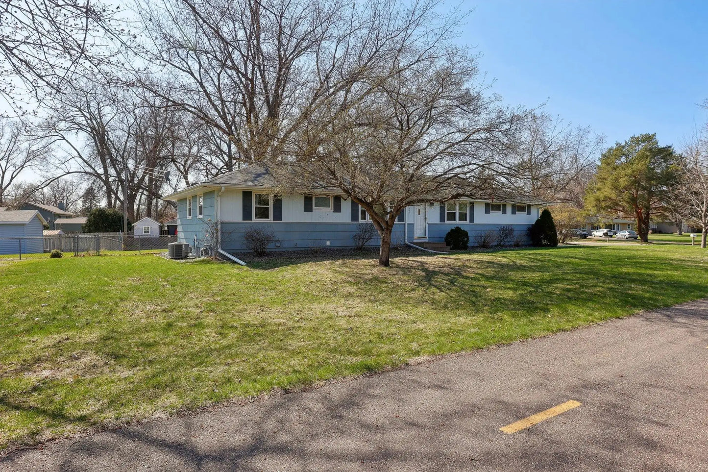 8249 River Road, Brooklyn Park, MN 55444