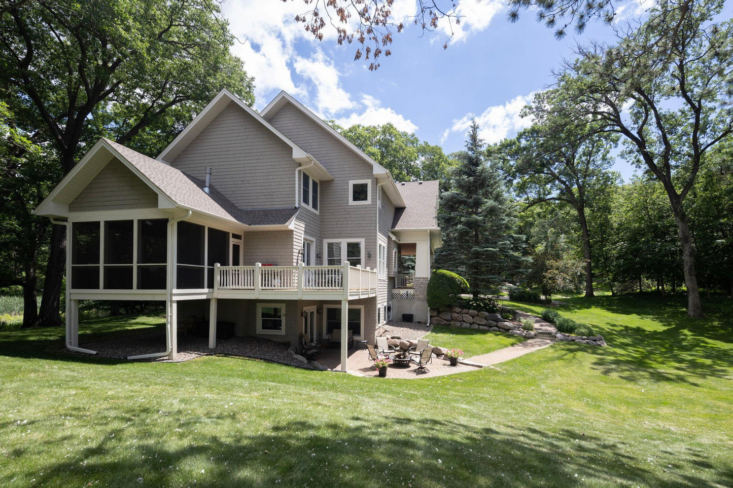 11636 Timberline Road, Minnetonka, MN 55305