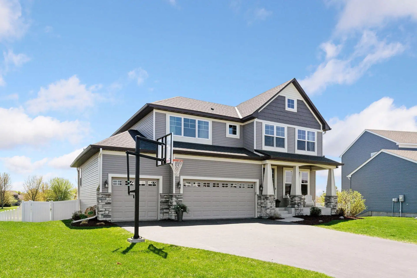 1225 Crosswinds Way, Waconia, MN 55387