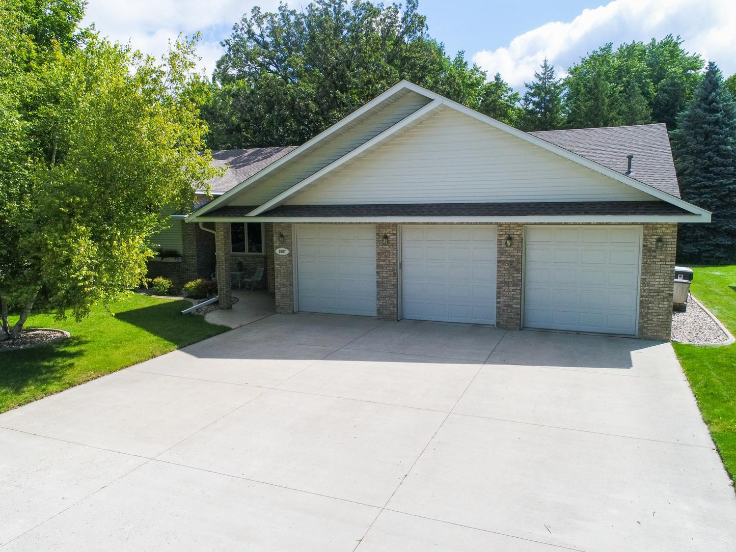 1007 Maple Street, Alexandria, MN 56308