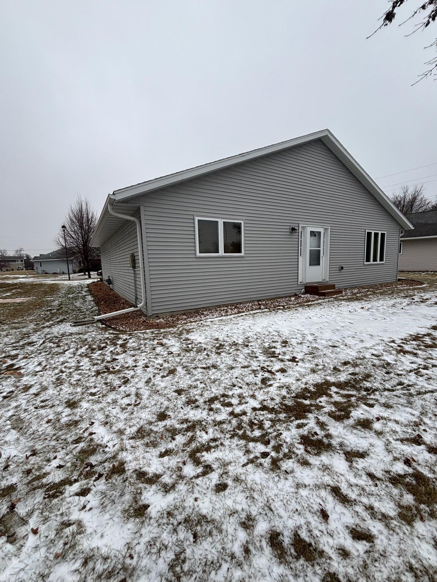 10 Townhouse Road, Morris, MN 56267