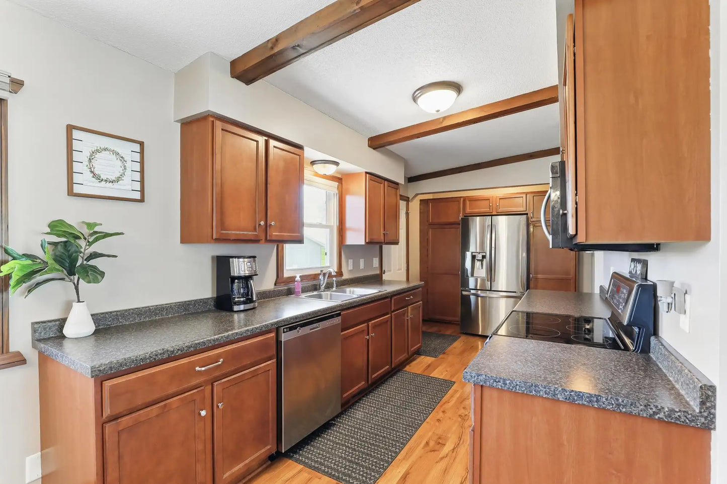 145 37th Street, Hastings, MN 55033