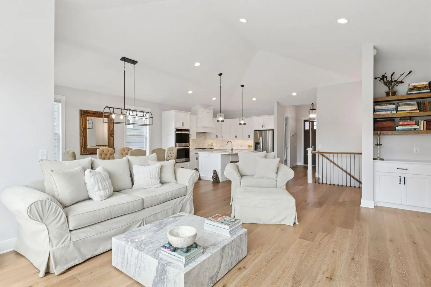 12601 Surrey Street, Eden Prairie, MN 55347