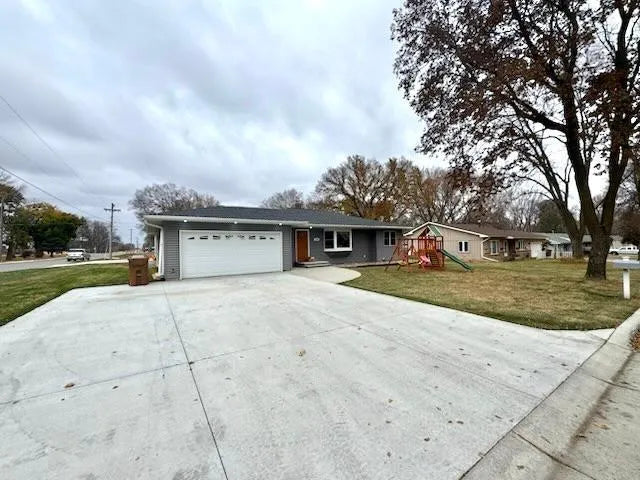 1520 6th Street, Montevideo, MN 56265