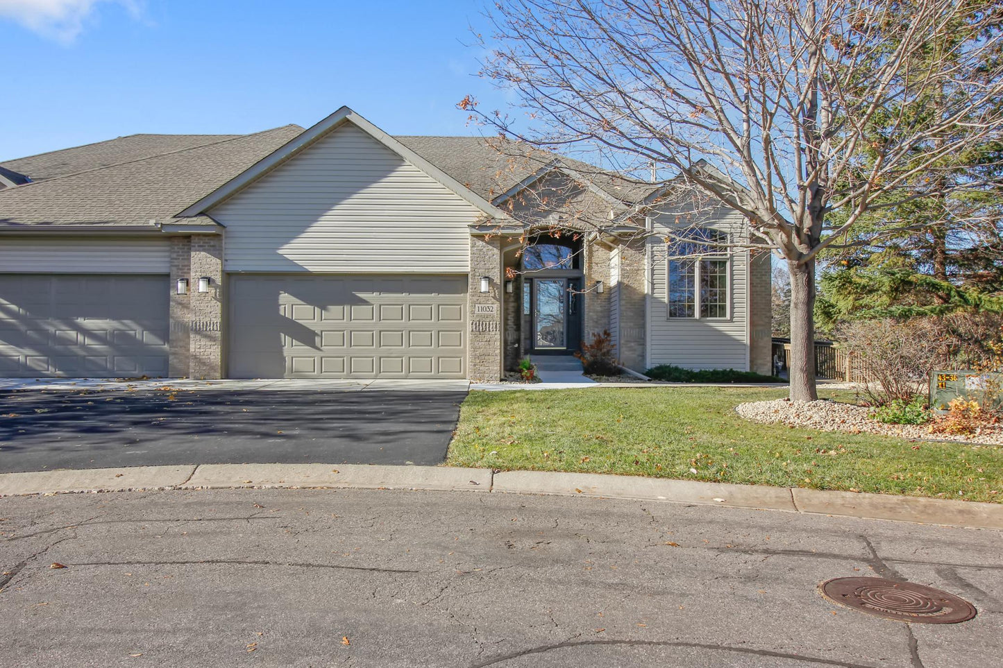 11032 Preserve Circle, Champlin, MN 55316