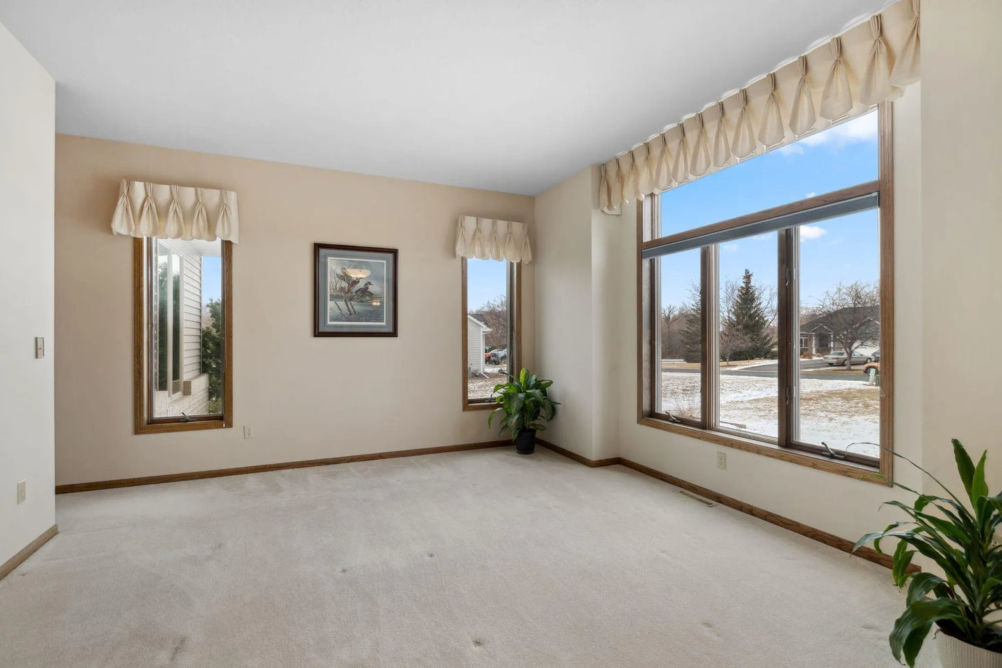 926 Carriage Circle, Shakopee, MN 55379