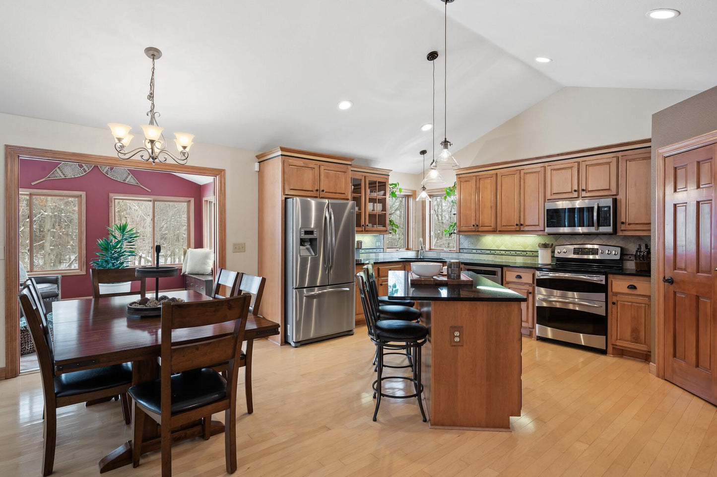 27166 Bayshore Circle, Isanti, MN 55040