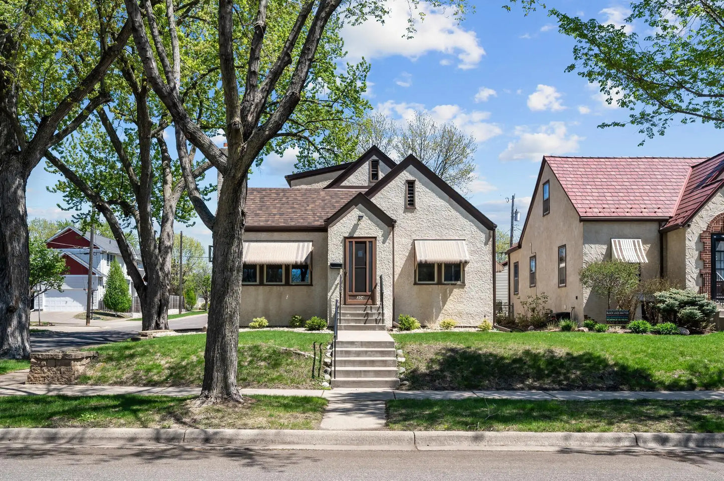 304 Warwick Street, Saint Paul, MN 55105