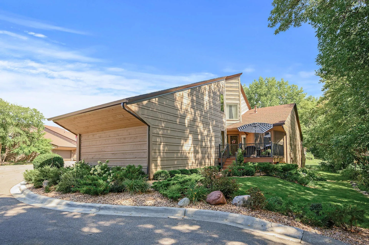 6589 Harbor Beach, Prior Lake, MN 55372