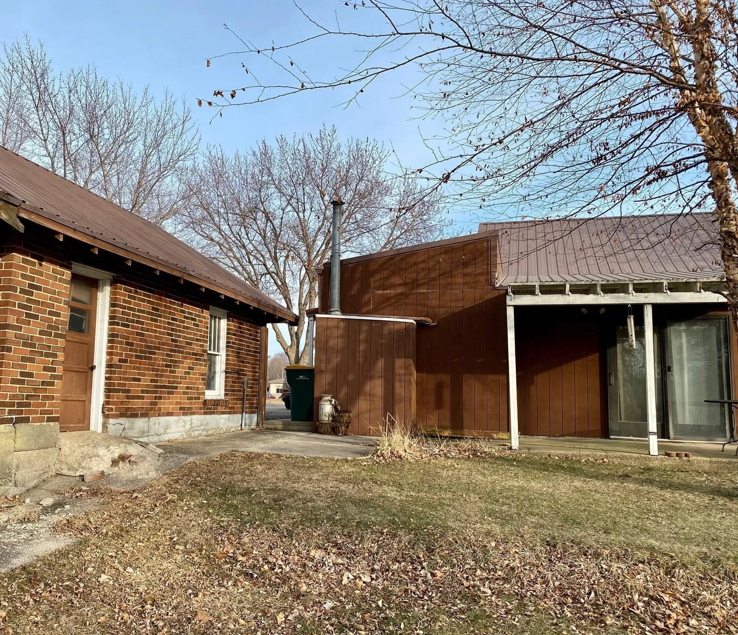 570 2nd Avenue, Windom, MN 56101