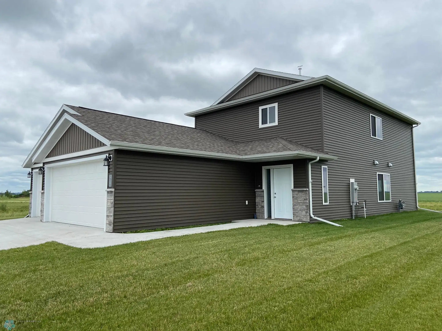 1316 SOUTHVIEW Drive, Glyndon, MN 56547