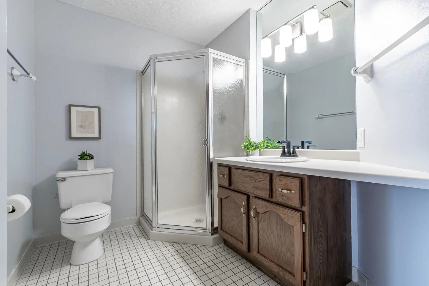 7631 Edinborough Way, Edina, MN 55435