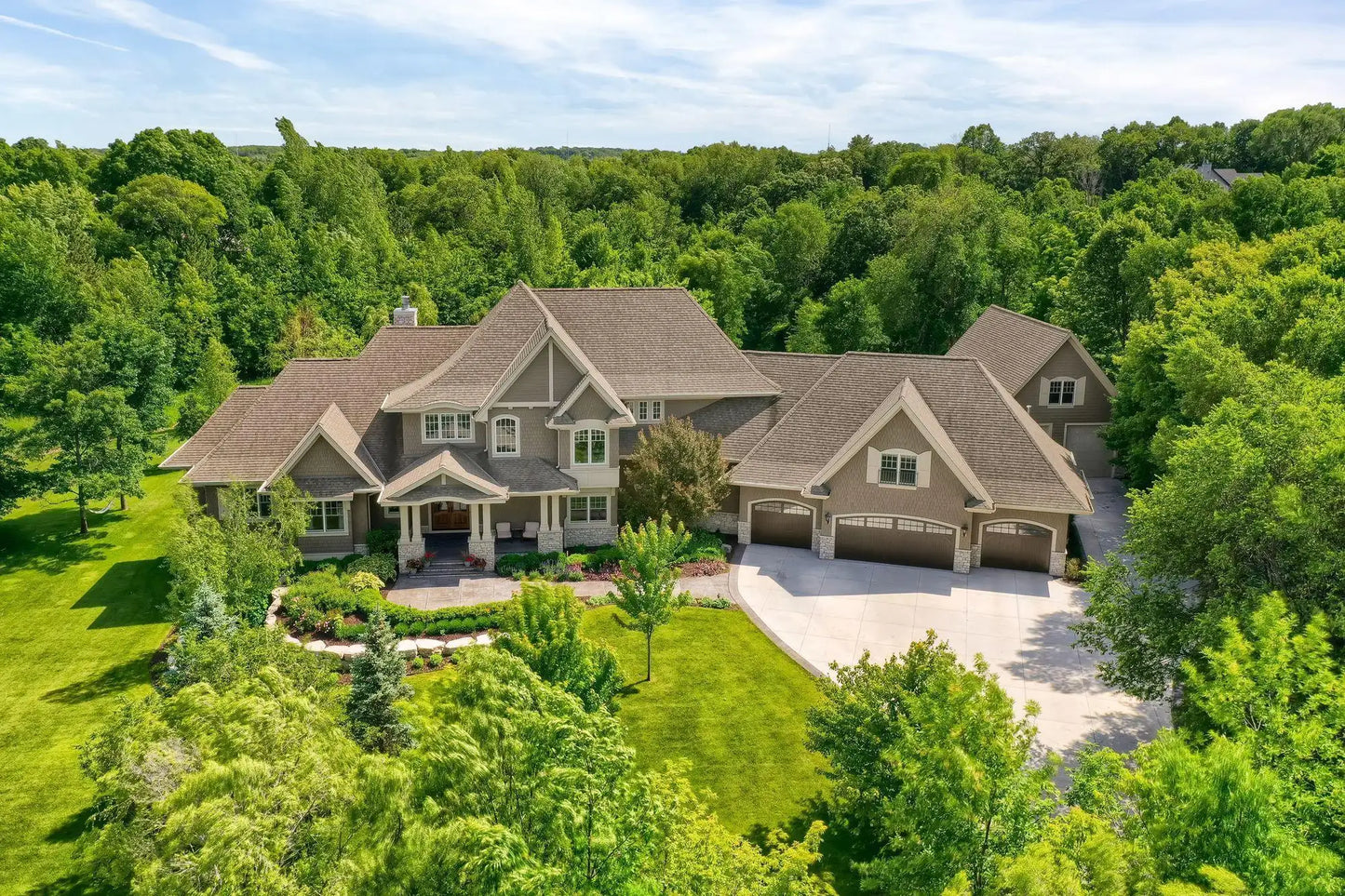 22065 Oakdale Drive, Corcoran, MN 55374