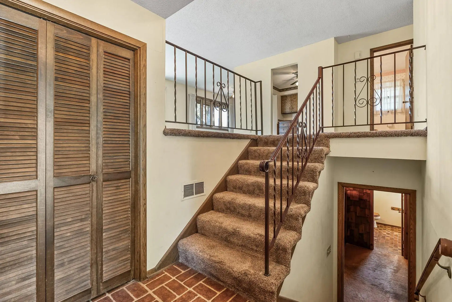 10074 Pilgrim Way, Maple Grove, MN 55369