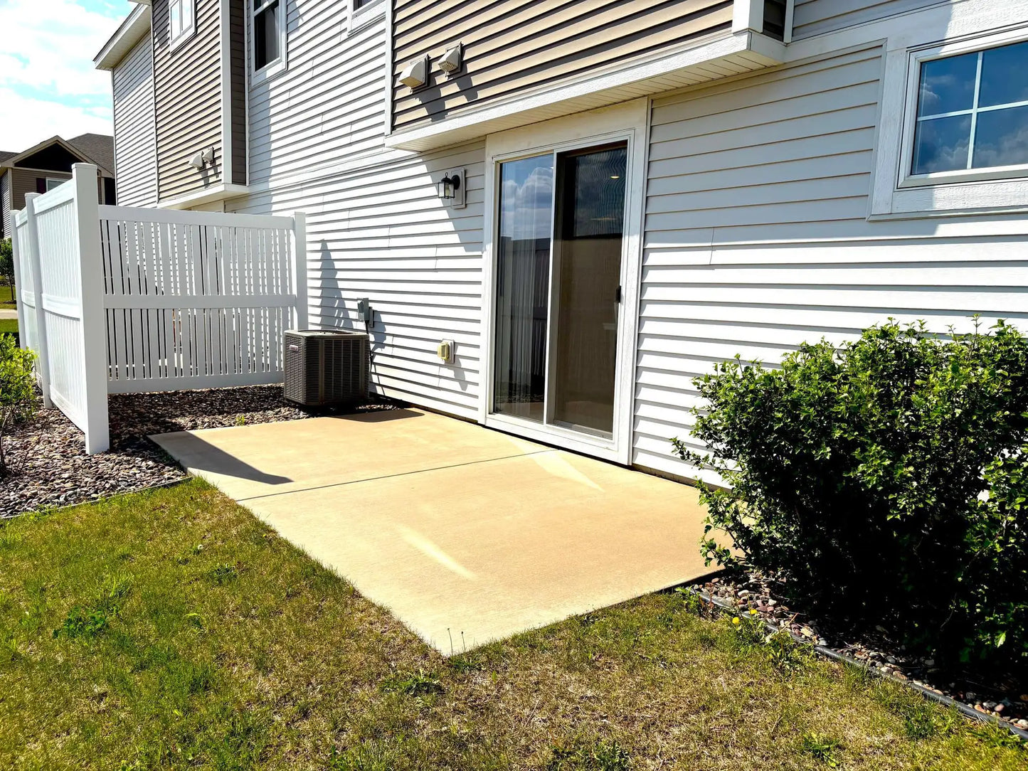 8067 Abercrombie Lane, Woodbury, MN 55129
