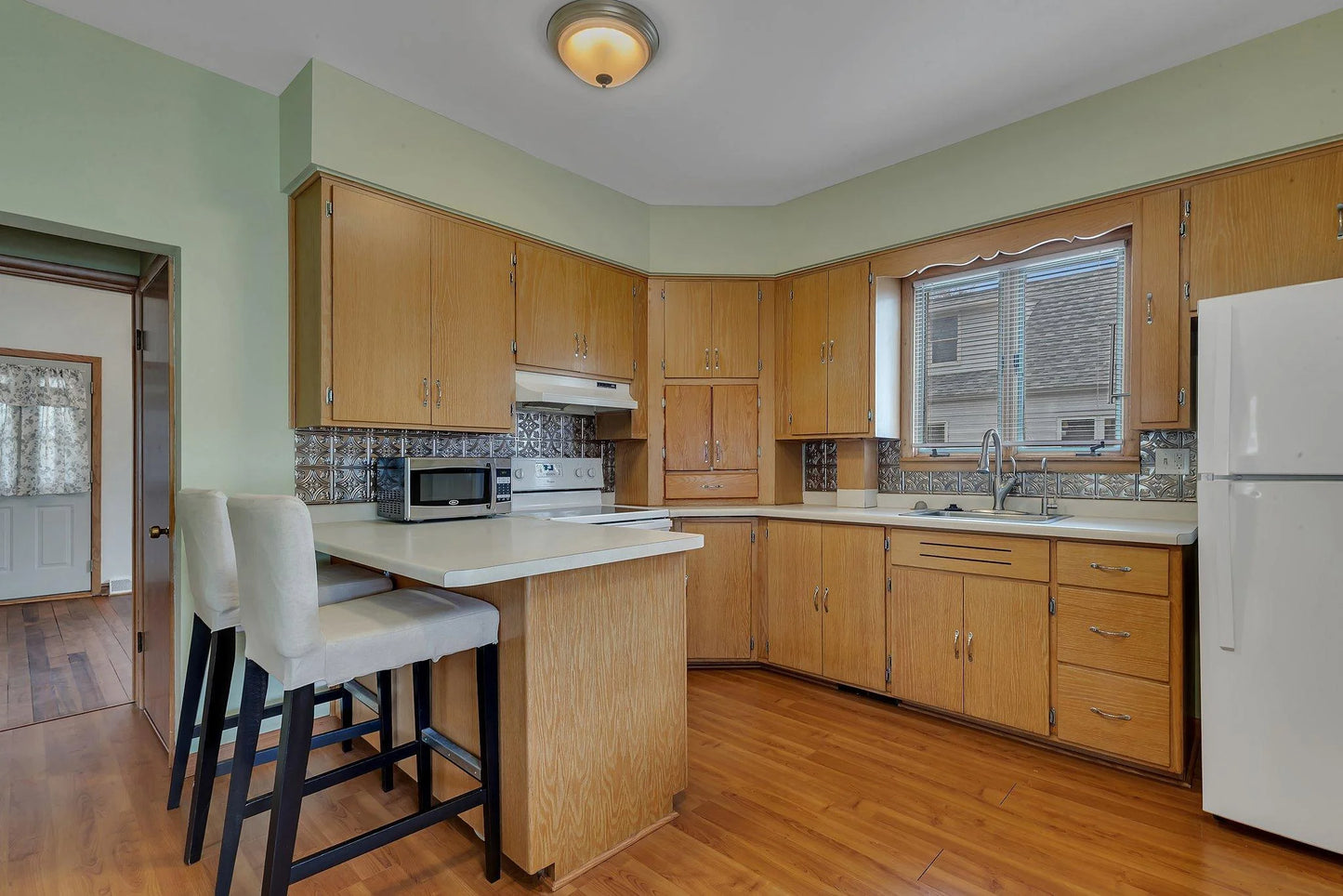 126 2nd Street, Melrose, MN 56352