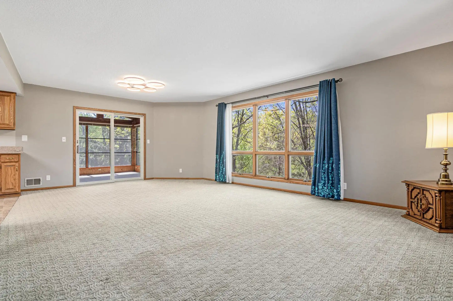 2316 Carver Avenue, Maplewood, MN 55119