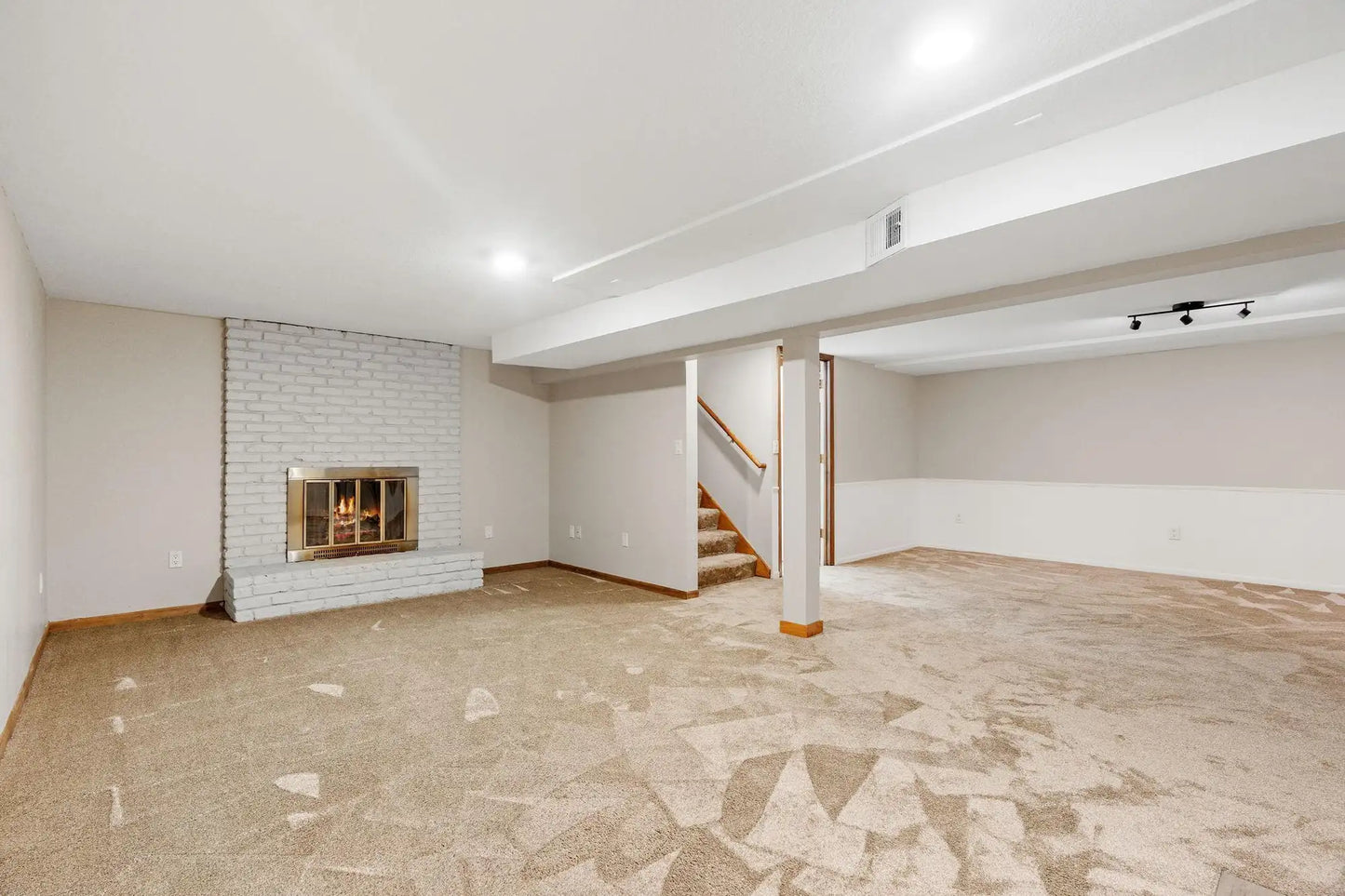 13621 Fairlawn Avenue, Apple Valley, MN 55124