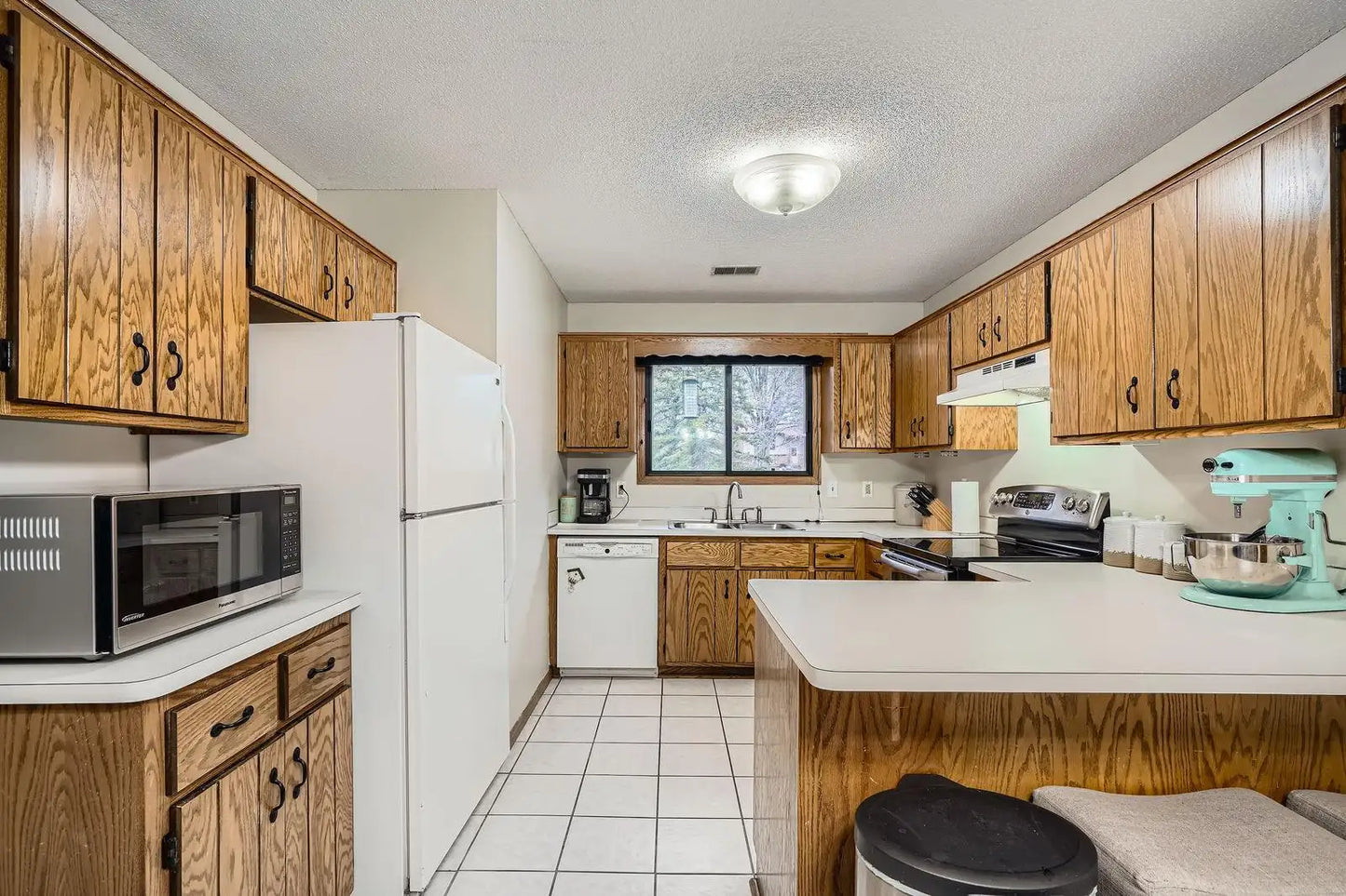 7510 15th Street Lane, Oakdale, MN 55128