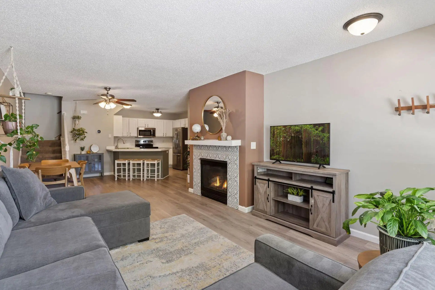17516 Gillette Way, Lakeville, MN 55044