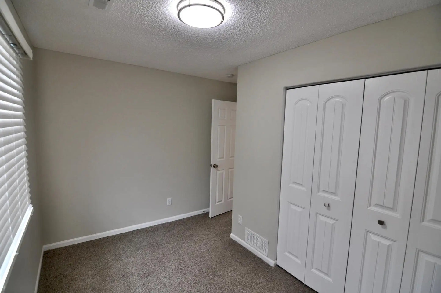 809 Russell Avenue, Minneapolis, MN 55411