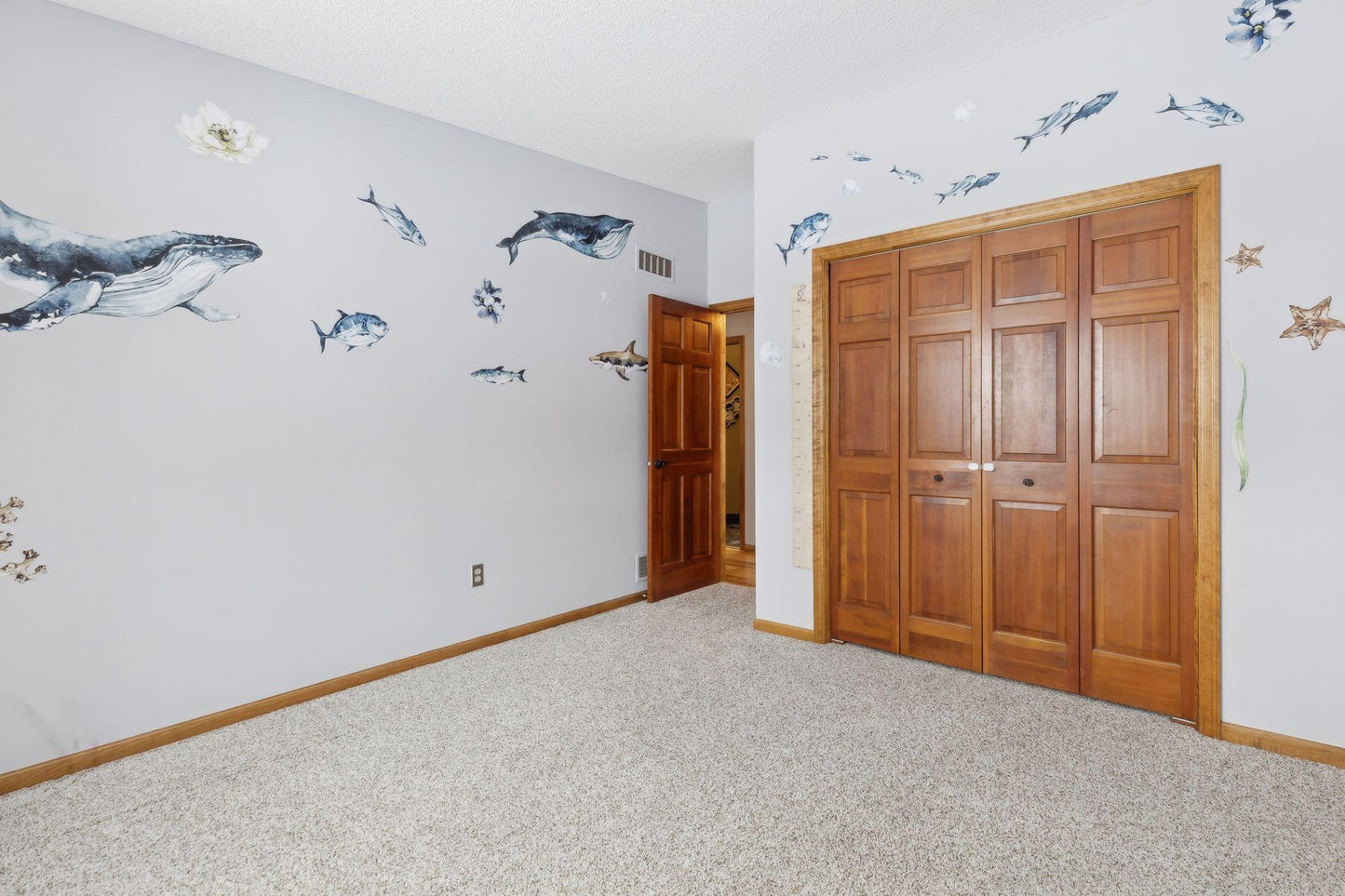 4130 Upland Lane, Plymouth, MN 55446