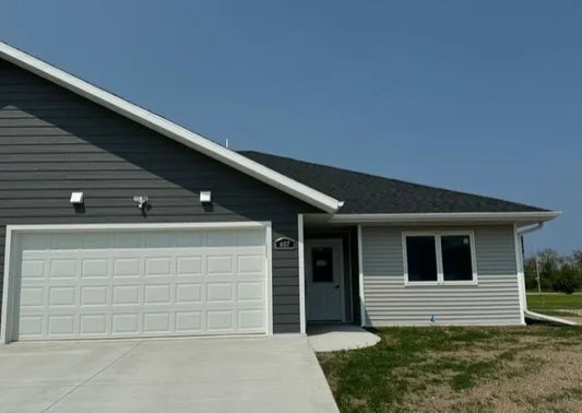 607 McKinley Street, Warroad, MN 56763