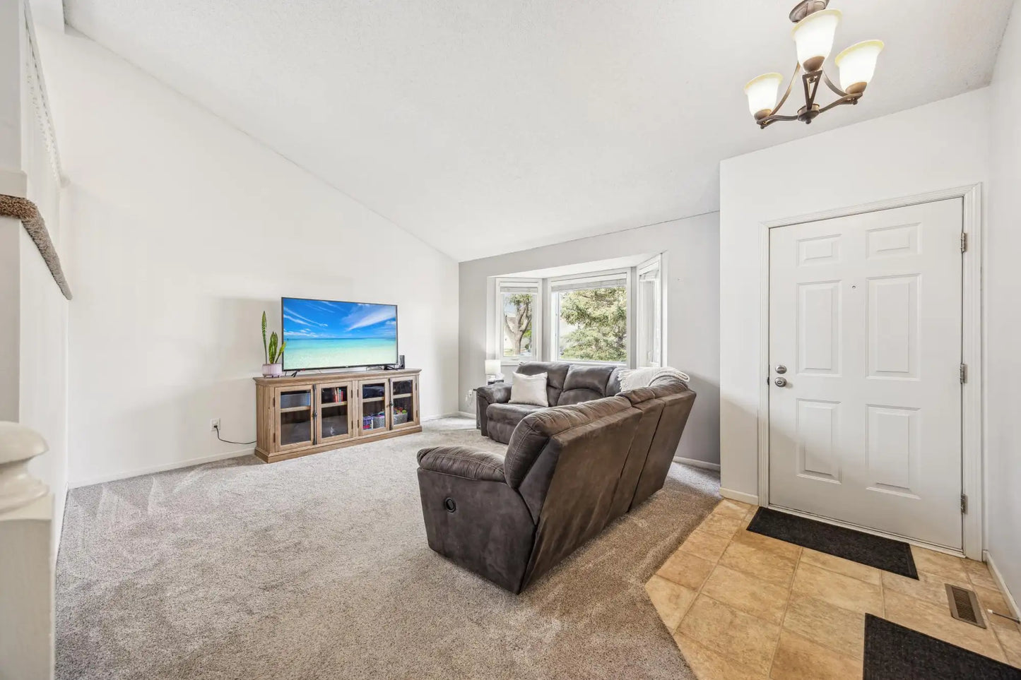 9648 Hallmark Avenue, Cottage Grove, MN 55016