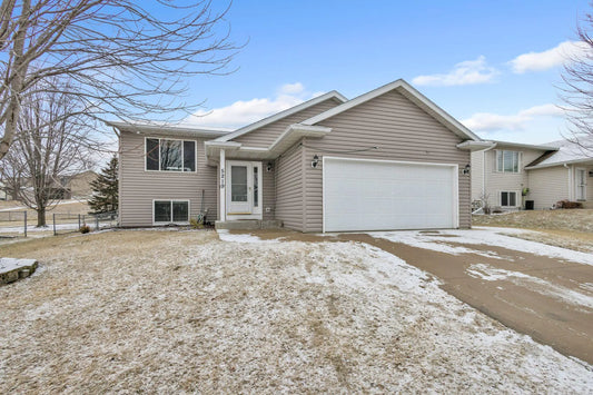 5219 56th Avenue, Rochester, MN 55901