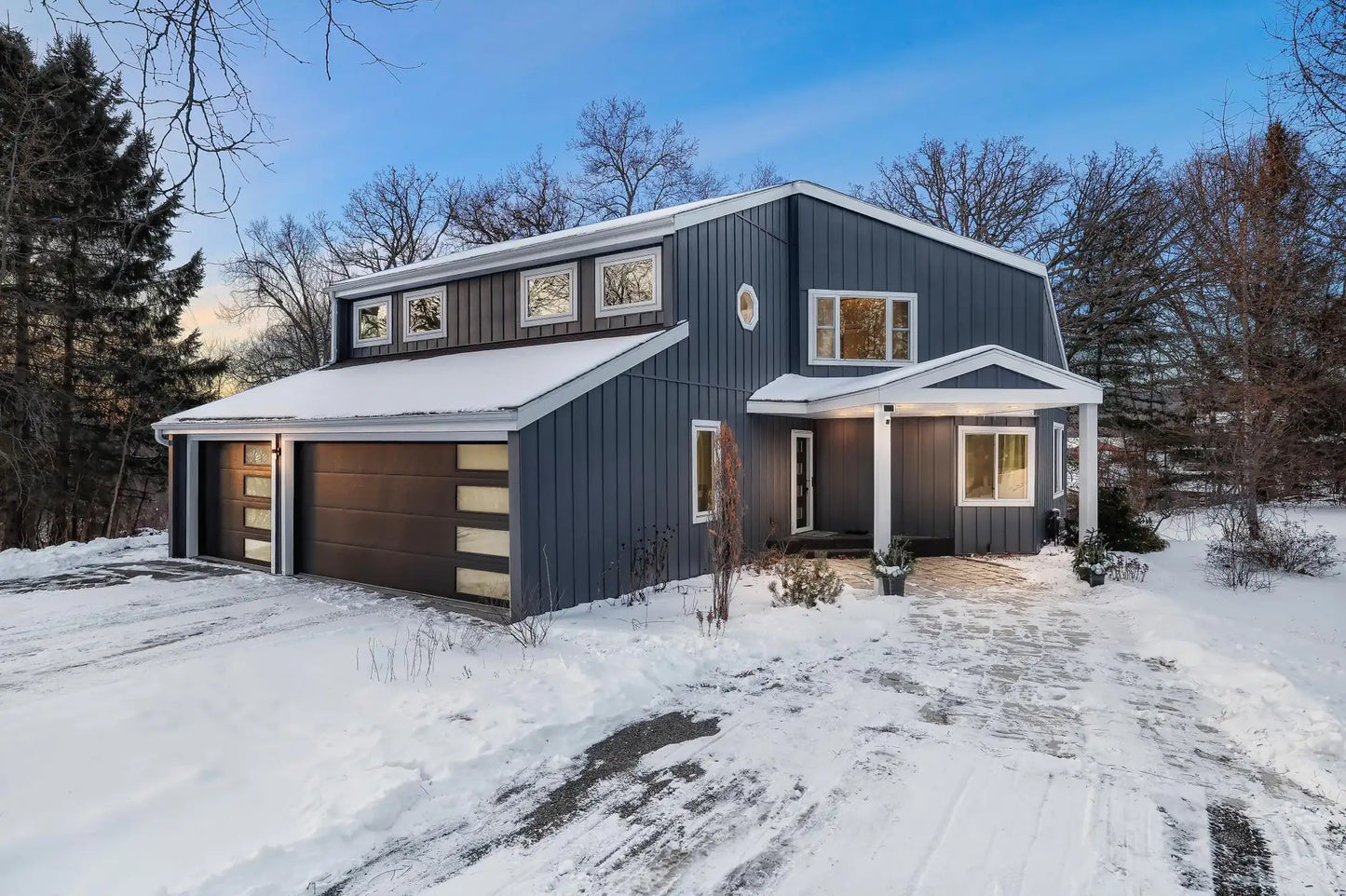 104 Kinder Road, La Crescent, MN 55947