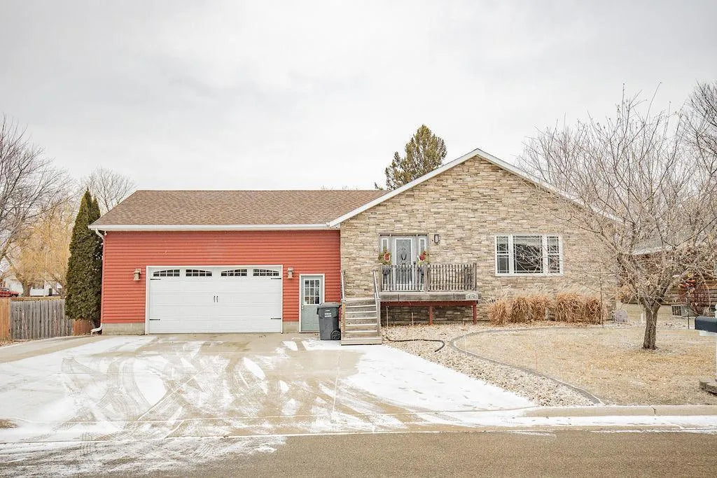 616 Betty Avenue, Worthington, MN 56187