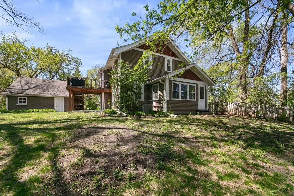 2416 Brenner Court, Roseville, MN 55113