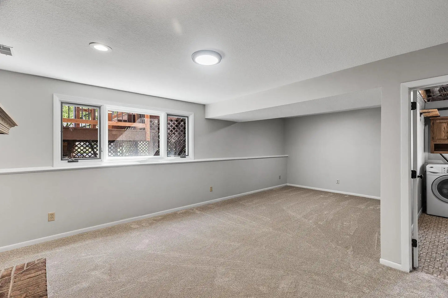 255 Hallam Curve, Mahtomedi, MN 55115