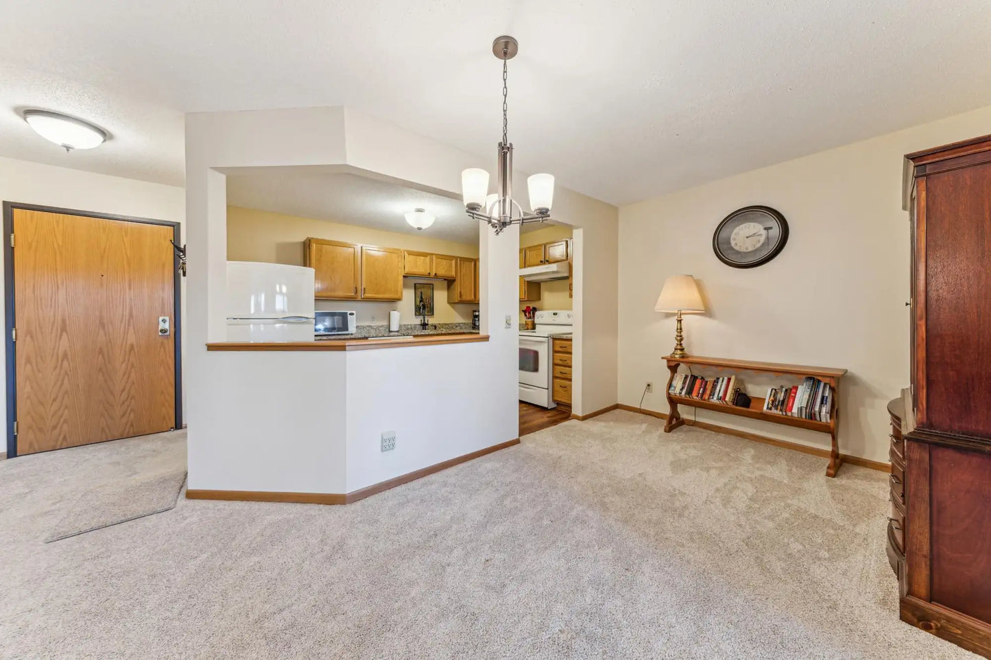 8031 Xerxes Avenue, Bloomington, MN 55431
