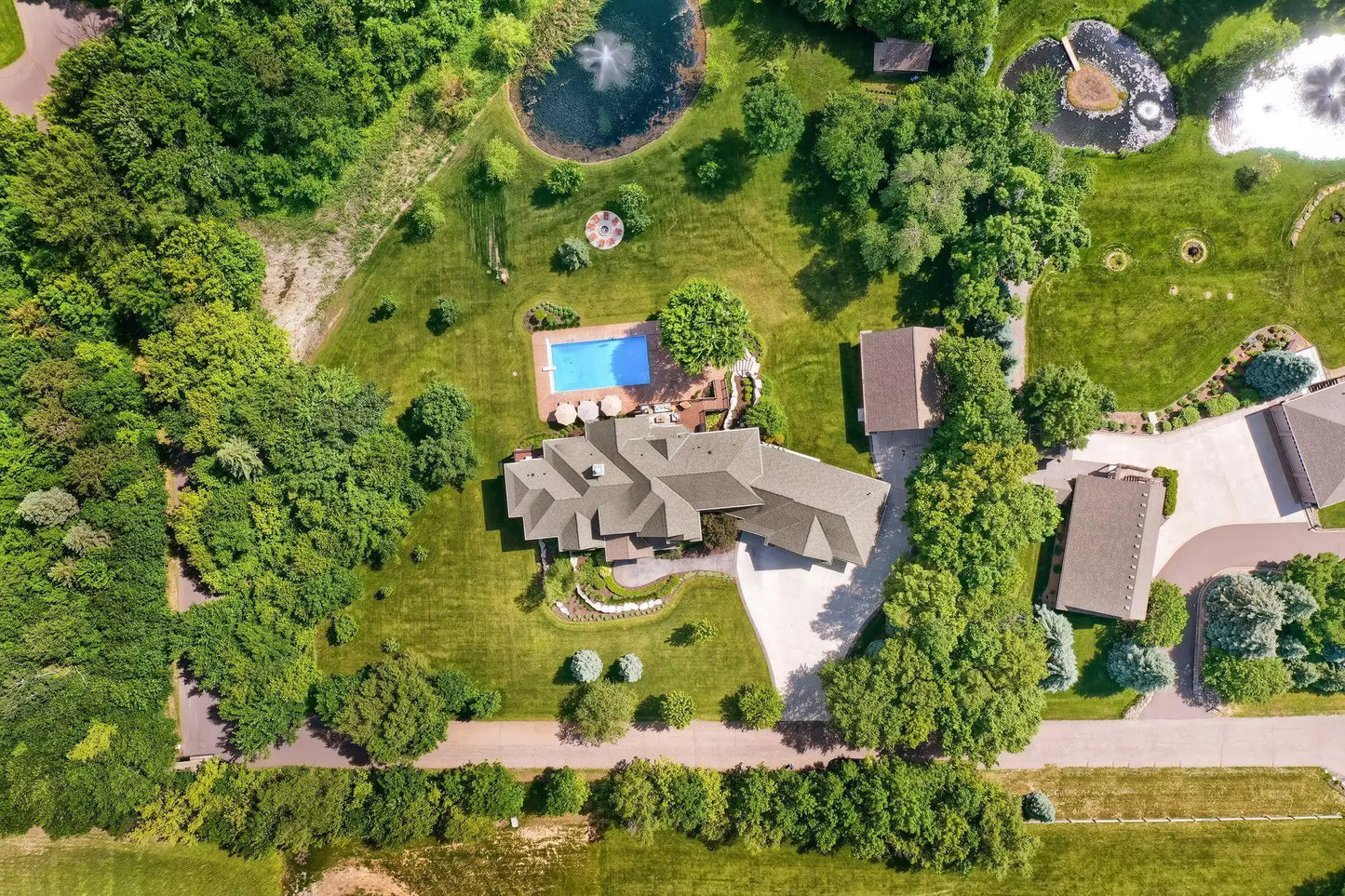 22065 Oakdale Drive, Corcoran, MN 55374
