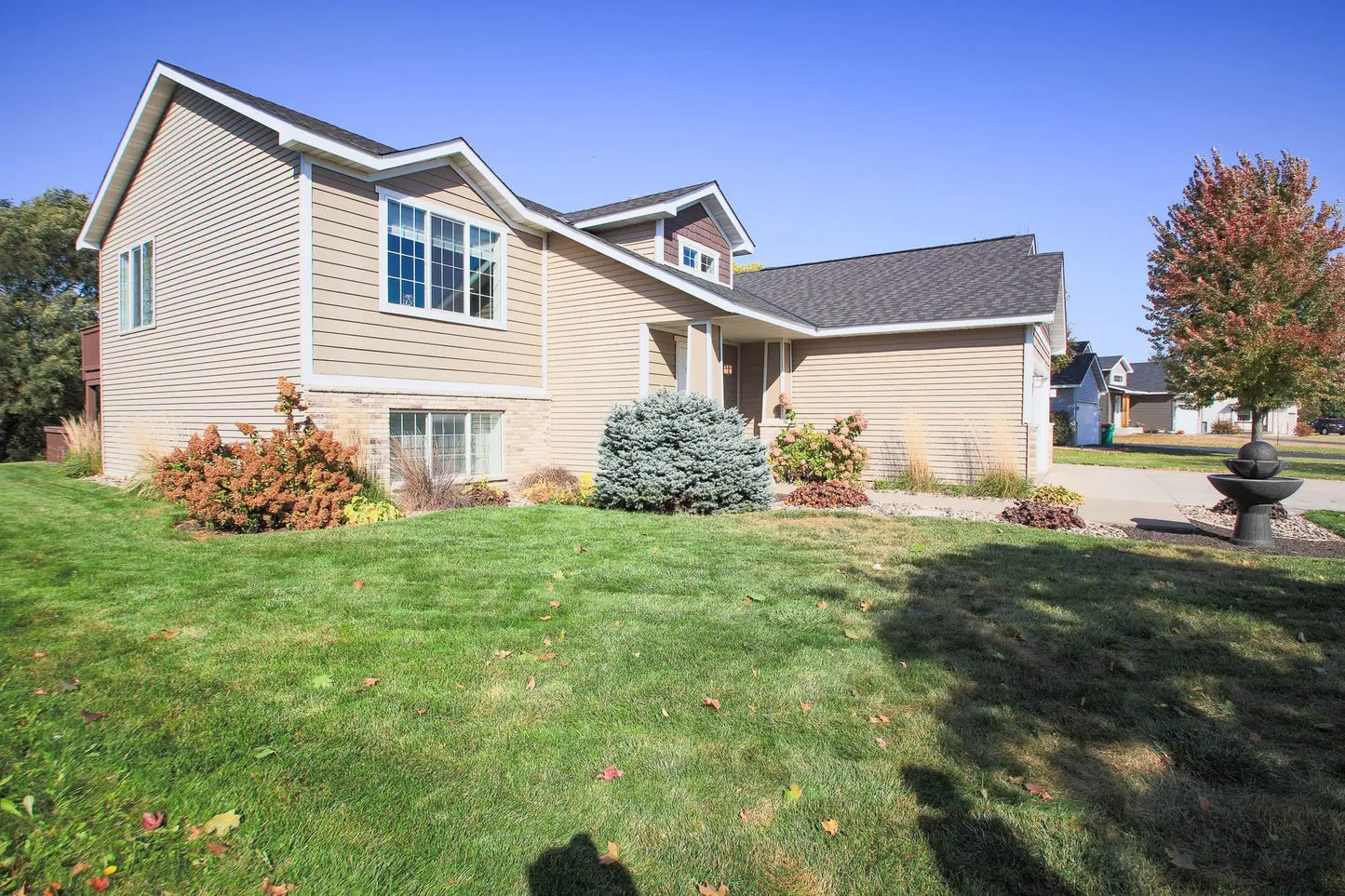 823 Harrison Drive, Big Lake, MN 55309