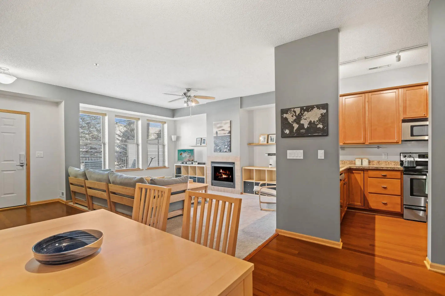 150 Burnsville Parkway, Burnsville, MN 55337