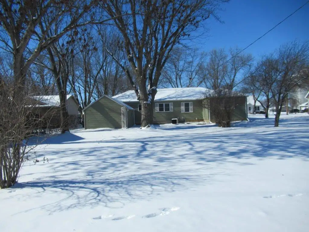 1220 1st Avenue, Edgerton, MN 56128