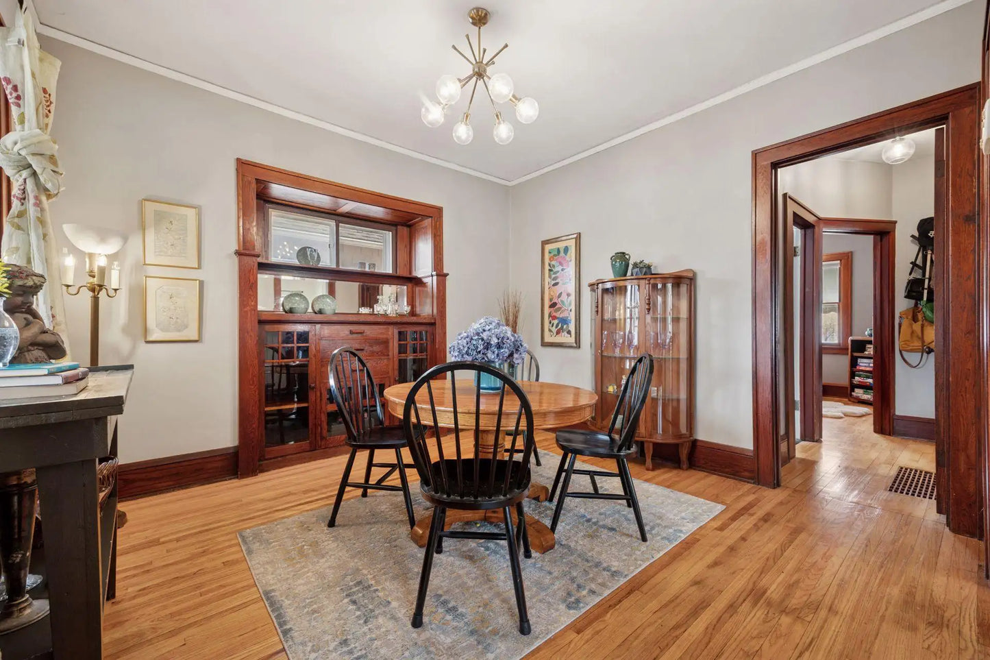 807 Hamline Avenue, Saint Paul, MN 55104