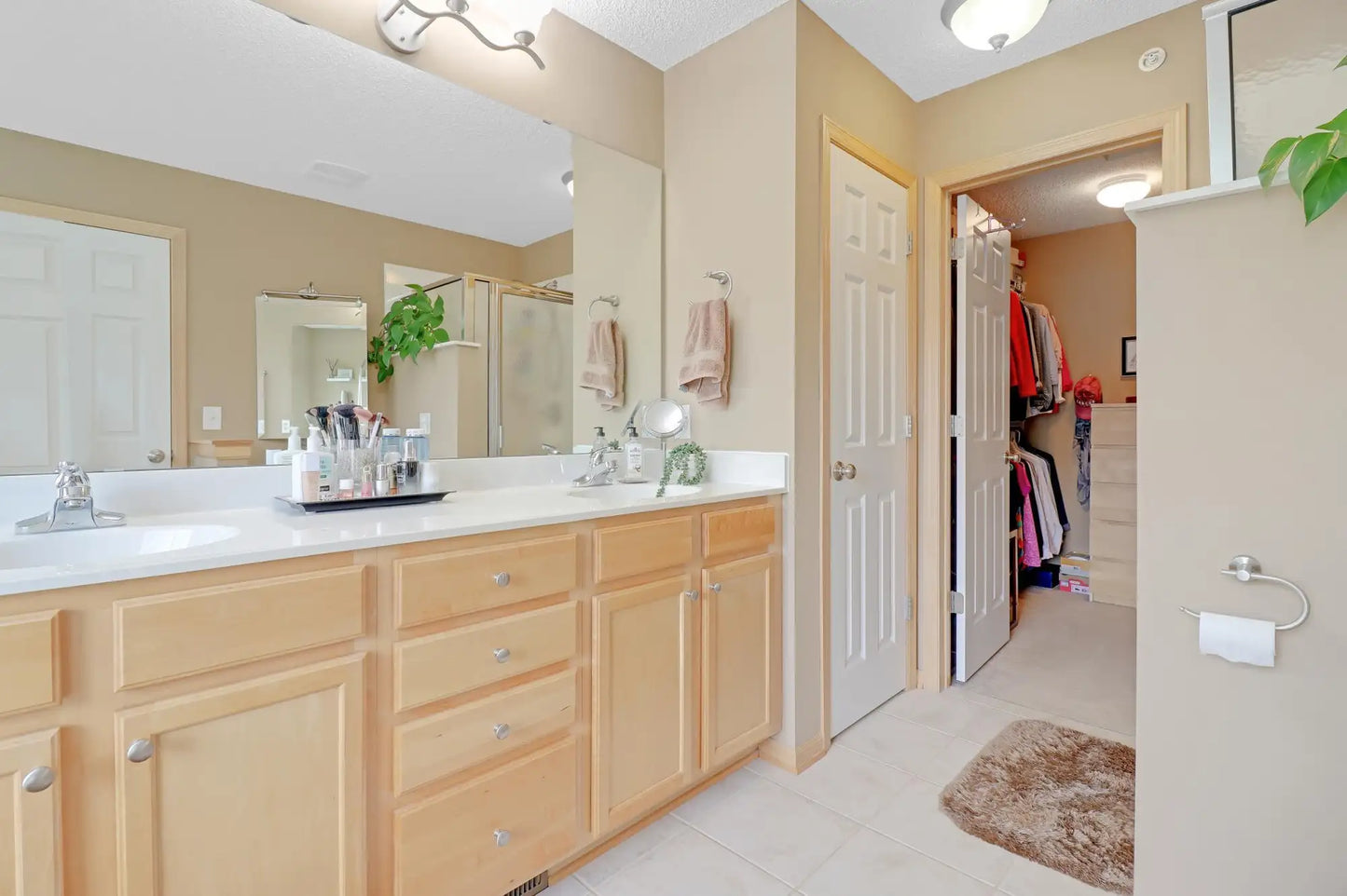 5246 Greenwood Drive, Mounds View, MN 55112