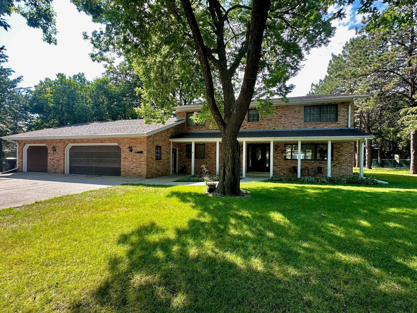 774 Dugdale Avenue, Worthington, MN 56187