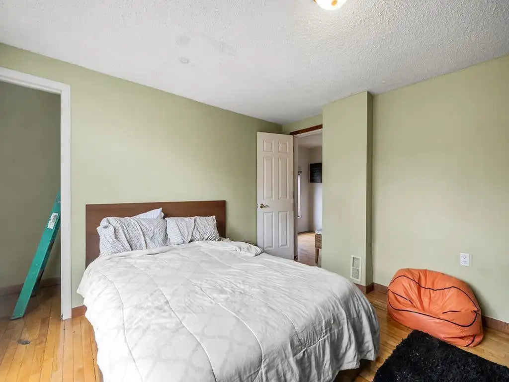 424 33rd Avenue, Minneapolis, MN 55412