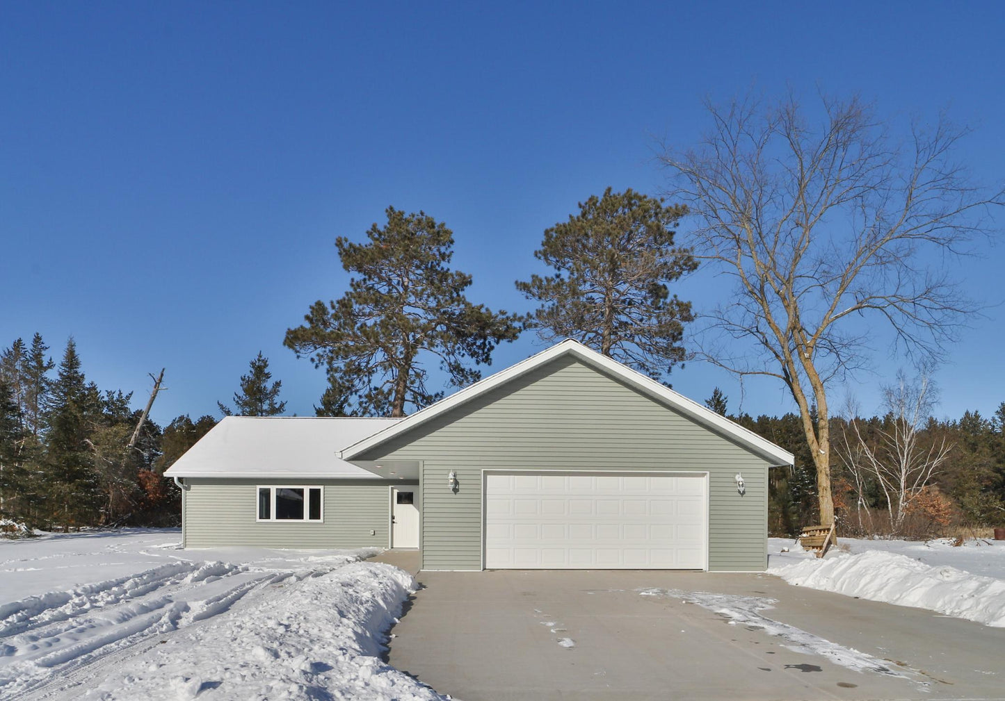 3772 Blaze Boulevard, Jenkins, MN 56472