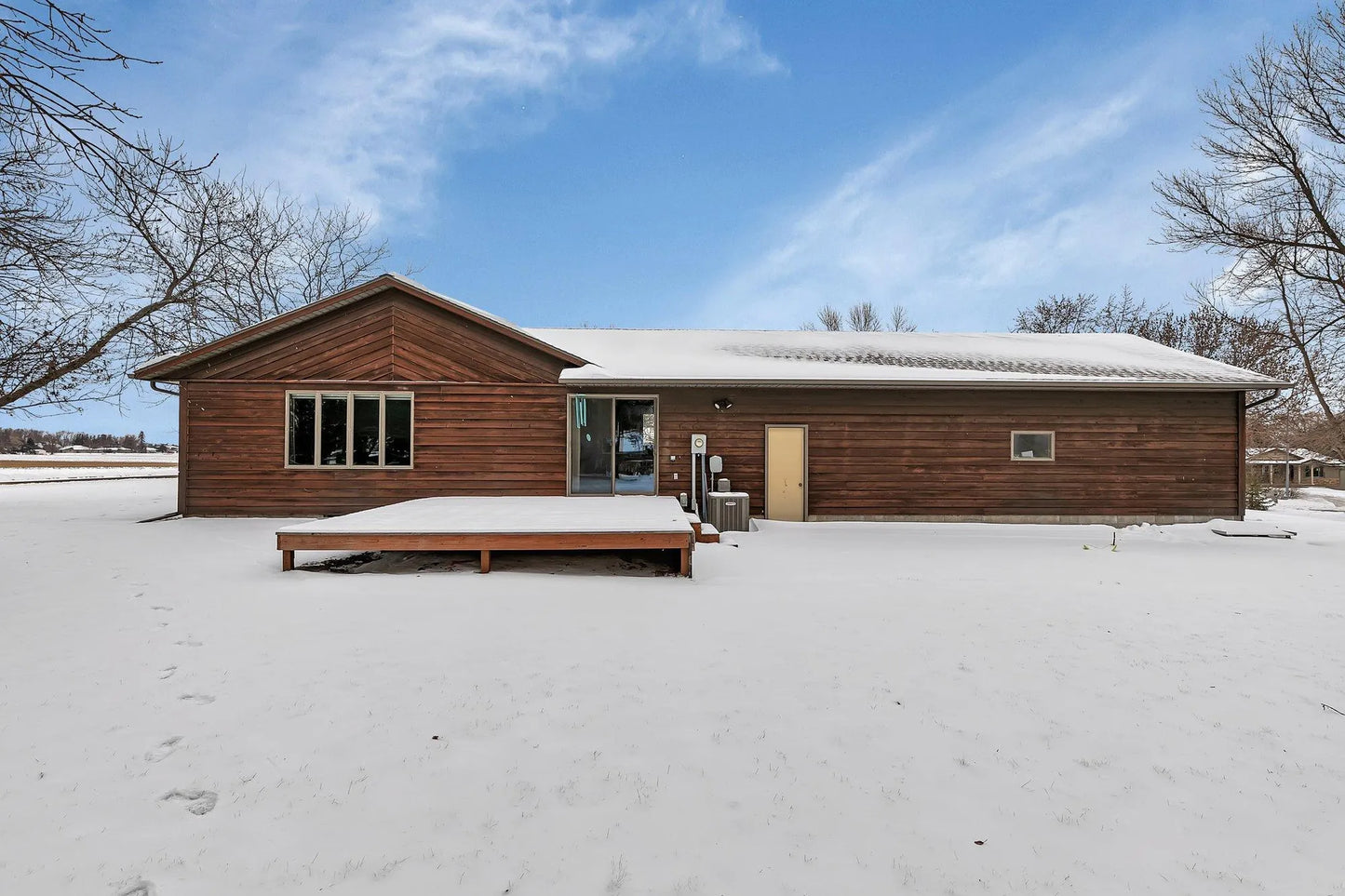 6 6th St NE , Melrose, MN 56352