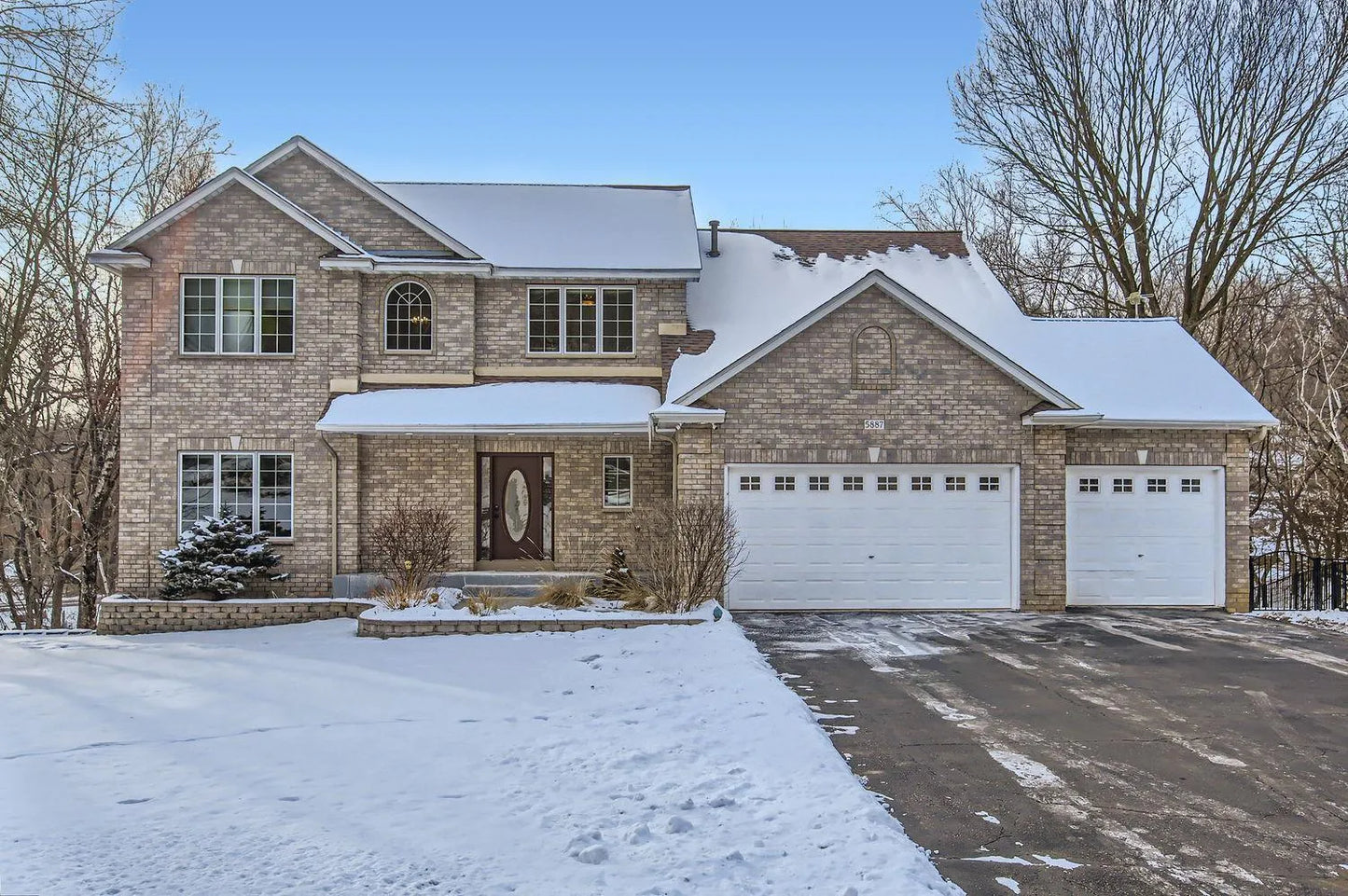 5887 Blackberry Bridge Path, Inver Grove Heights, MN 55076