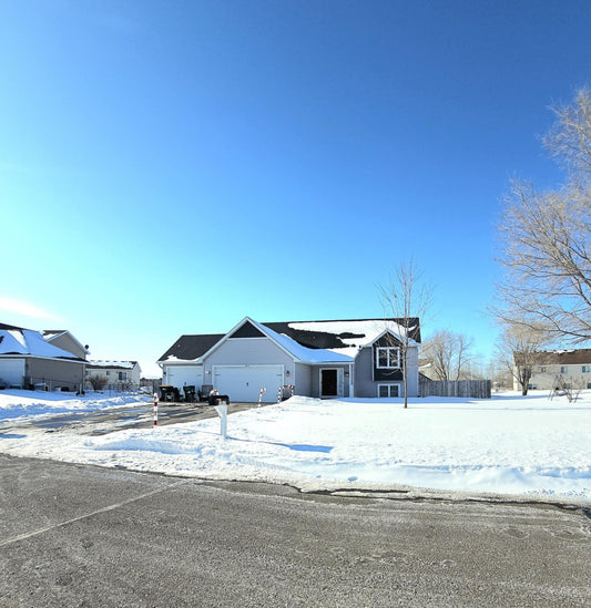 1017 Taft Street, Cambridge, MN 55008