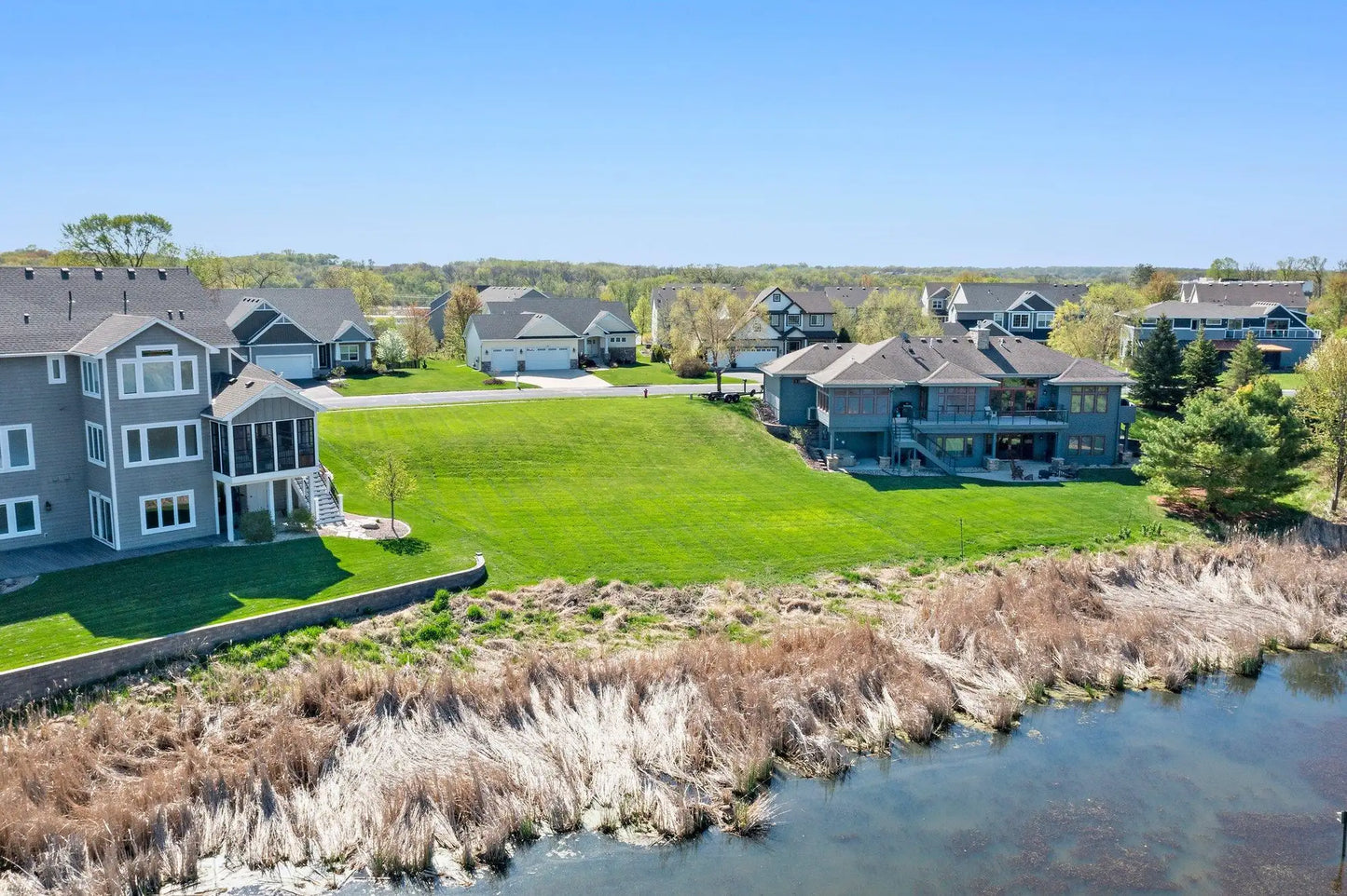 834 Beach Road, Waconia, MN 55387
