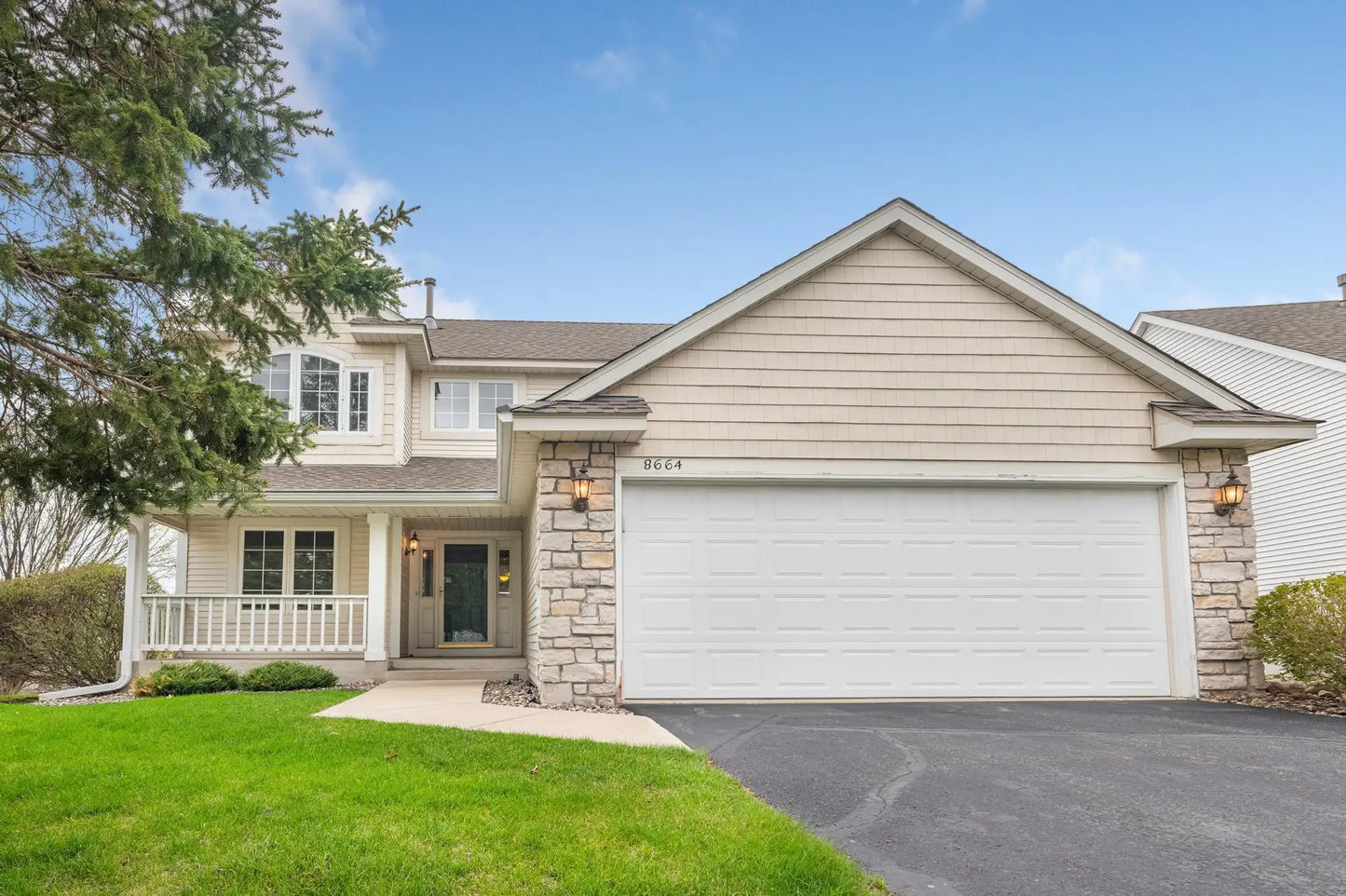 8664 Callahan Trail, Inver Grove Heights, MN 55076