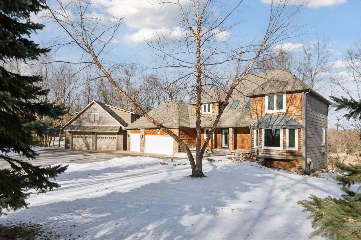 1811 Lake Lucy Lane, Chanhassen, MN 55331