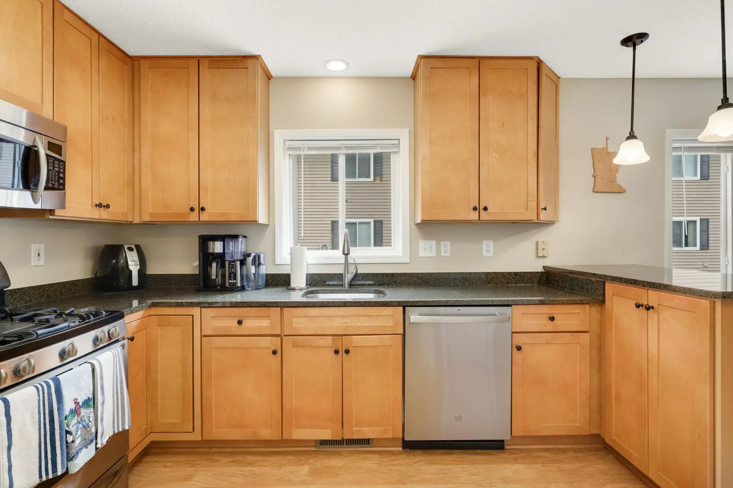 6477 Regency Lane, Eden Prairie, MN 55344